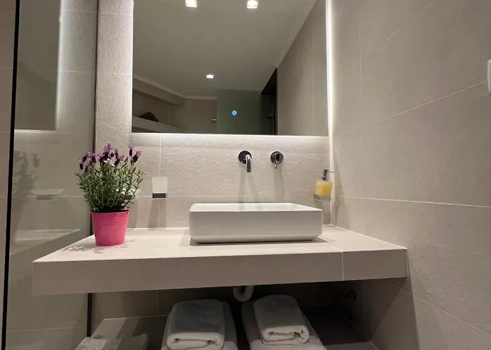 Konstantinou Deluxe Apartamento *