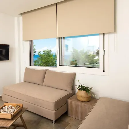 Konstantinou Deluxe דירה